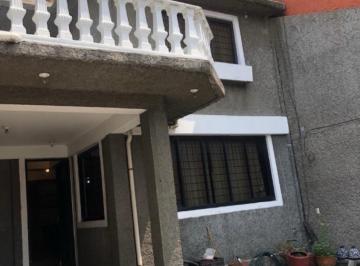 Casa · 294m² · 4 Recámaras · Casa - Nezahualcóyotl