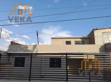 Casa · 190m² · 3 Recámaras · 1 Estacionamiento · Venta Casa Zona San Rafael