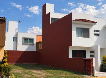 Terreno / Lote , Toluca · Venta de Terreno a 10 Minutos del Aeropuerto de Toluca y 5 de Plaza Santin
