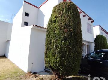 Casa · 80m² · 2 Recámaras · 1 Estacionamiento · Renta de Casa en Esquina, Remodelada en Villas del Sauce San Antonio La Isla