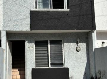 Casa de 3 habitaciones, Zapopan · Casa Bien Ubicada en Parques Tepeyac