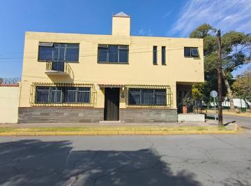Casa · 377m² · 4 Recámaras · 8 Estacionamientos · Casa en Colonia El Mirador de 4 Recámaras en Esquina en Puebla