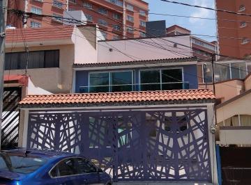 Casa · 260m² · 3 Recámaras · 2 Estacionamientos · Hermosa Casa en Jardines de Bellavista, Tlalnepantla, Estado de México