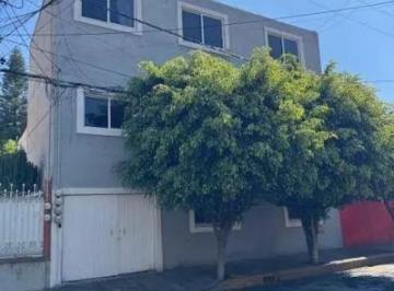 Casa · 320m² · 5 Recámaras · 4 Estacionamientos · Venta Casa con Uso de Suelo Granjas Esmeralda, Iztapalapa