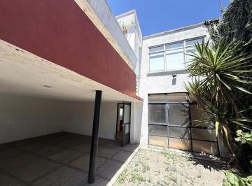 Casa en condominio · 282m² · 4 Recámaras · 3 Estacionamientos · Venta Casa en Condominio El Rosario, Coyoacán con Patio