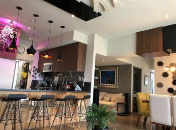 Departamento · 135m² · 3 Recámaras · 2 Estacionamientos · Departamento en Venta en Paseo de Las Lomas con Balcón y 3 Recámaras
