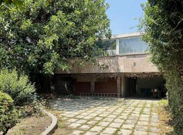 Casa · 456m² · 4 Recámaras · 5 Estacionamientos · Vendo Casa en La Colonia del Valle