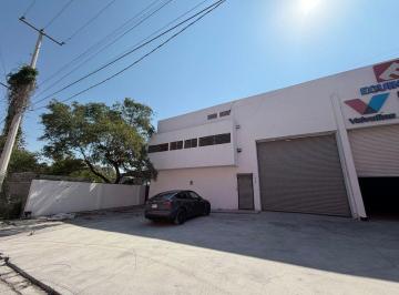 fb16274912b4d3484a61463bd52c119eb6f240564287e4d80d521e1f61c297b6 · Bodega en Renta Ubicado en Central de Carga