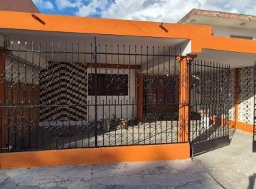 d15db74d7b2b6c9f0f8f76bc6b26bb9859dd0f6a8a0a459c68efee37edeb02c3 · Casa Para Remodelar en Venta en El Barrio de San Cristóbal