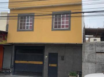 1 · Casa en Venta en Bosques de La Huasteca, Santa Catarina, Nuevo León.