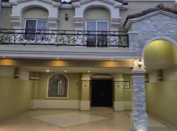 1 · Casa en Venta en Fraccionamiento Privado Montecarlo San Nicolás de Los Garza, N. L