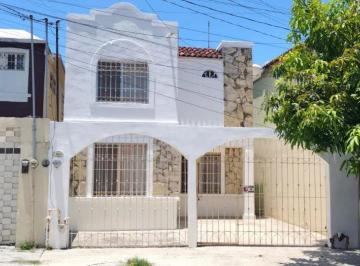 1 · Casa en Renta en Jardines de Andalucía en Guadalupe Nuevo León, Zona Guadalupe