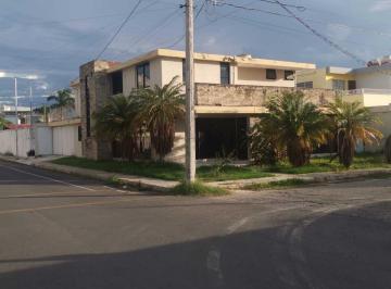 fc3464698100264e06d754af77e301d11513dfa5c81bb772e14ddc86897918bc · Casa en Esquina en Venta en El Fraccionamiento San Miguel