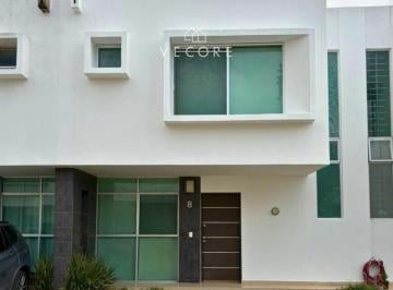 1 · Casa en Renta en El Fortin, Zapopan