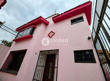 Casa · 154m² · 3 Recámaras · 2 Estacionamientos · Casa en Venta en Calle 11 Sur, Zona Prados Agua Azul, Puebla.