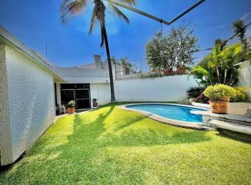 1 · Casa en Palmira | Residencia de Una Planta con Alberca y Jardín