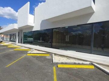 24cca2ac08eedfc17ca408c1b25cb858b290744a5438167d89897af94f871534 · Local en Plaza Comercial en Cholul de 100 m