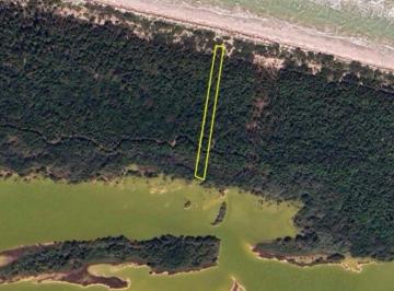 ff42a6d3d7d9d640d76857a0baf2e16b2530917653ead83b48d3cdcf20512797 · Terreno Frente Al Mar en Venta en El Cuyo