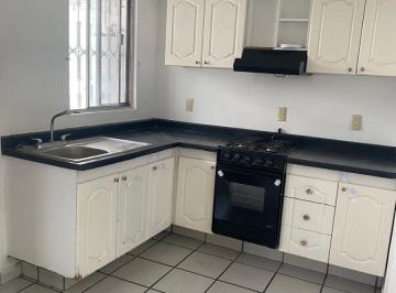Casa de 3 habitaciones, Celaya · Casa en Renta en Celaya