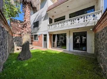 Casa · 280m² · 4 Recámaras · 3 Estacionamientos · Casa Escriturada en Ahuatepec, Cuernavaca | $2,800,000