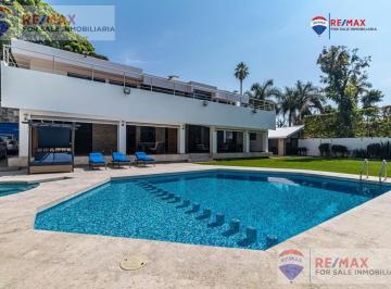 Venta de Casa en Palmira · Venta de Residencia en La Col. Palmira, Cuernavaca, Morelos…clave 3896
