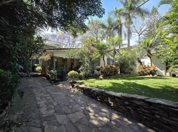 1 · Casa en Vista Hermosa | Residencia Prácticamente en un Nivel con Bungalow y Acabados de Lujo