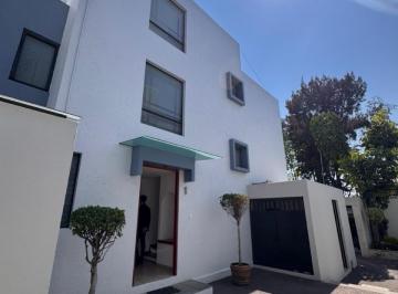 Casa en condominio · 167m² · 3 Recámaras · 2 Estacionamientos · Venta Casa Las Aguilas Parte Baja 3 Recamaras Jardin Roof Garden 2 Estacionamientos Vigilancia
