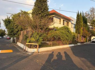 Casa · 480m² · 5 Recámaras · 2 Estacionamientos · Casa con 2 Residencias Independientes en Venta en Club de Golf México, Tlalpan