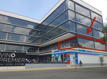 Local comercial · 150m² · 3 Estacionamientos · Local en Venta La Reserva Campanaio, Querétaro
