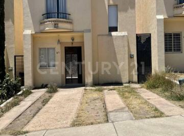 Casa · 80m² · 2 Recámaras · 2 Estacionamientos · Casa en Renta en Alta California, Tlajomulco de Zuñiga.
