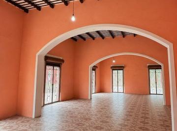 56f34d5cad8e1f0f7fcd959df08429ea415b9f55d2cd9b130936f2c44c99b11f · Casona Comercial en Renta en Esquina de Alta Visibilidad