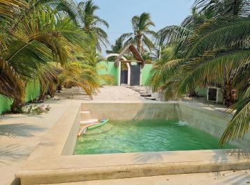 7b7fb51df7102d8586ac365ed6236db6ba6d2532c5957cdca44e308ac3ca6a0f · Casa en Segunda Fila de La Playa en Venta en Chelem