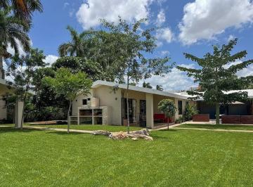 67c0b53d932e0558426d3ff1da54daae34573897215b6eee1899d77603fee8a4 · Residencia de Lujo de Una Planta en Villas La Hacienda