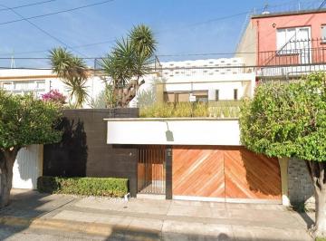 Casa de 4 habitaciones, Coyoacán · Casa de 180 m² con 4 Habitaciones en Venta en Campestre Churubusco