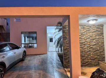 7b43d4434666ceff3de5b2f853ed8f47c8da5740e642b664e01d602e5fc318fa · Casa Amueblada en Renta en Las Americas II