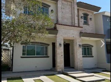 Casa de 5 habitaciones, Tlajomulco de Zúñiga · Casa en Venta Provenza Residencial Coto Sur