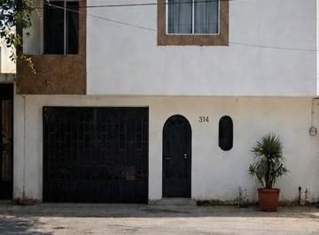 Casa de 5 habitaciones, Guadalupe · Valle del Contry