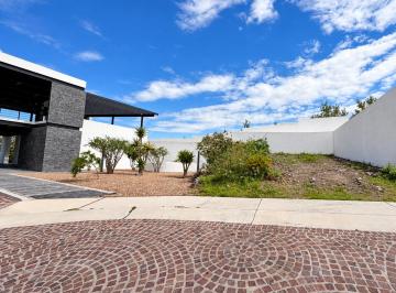 Terreno / Lote , El Marqués · Terreno Premium Colindante con Área Verde de 210 m²