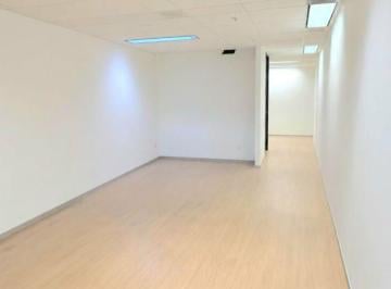 Oficina , Miguel Hidalgo · Oficina en Renta Bosques de Las Lomas | 140 m², Privados, Sala de Juntas y 2 Estacionamientos
