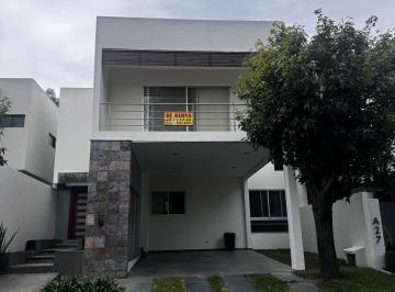 Casa en condominio de 4 habitaciones, Zapopan · Casa en Renta en Residencial Los Olivos, Zapopan