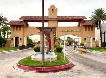 Casa en condominio · 200m² · 3 Recámaras · 4 Estacionamientos · El Conquistador, Hermosillo, Casa en Cerrada con Alberca