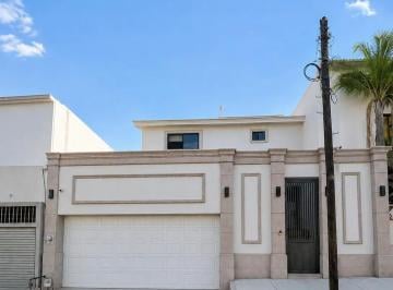 1 · Hermosa Casa en Venta en Cumbres 4º Sector, Monterrey