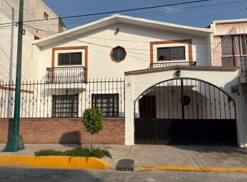 Casa de 4 habitaciones, Gustavo A. Madero · Bonita Casa en Calle Privada con Vigilancia