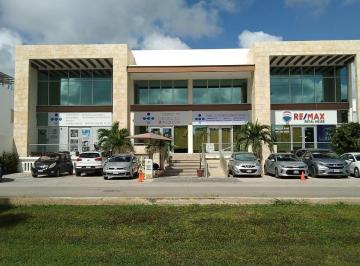 Local comercial · 90m² · Local en Renta Av Huayacan Excelente Para Oficina Amueblado
