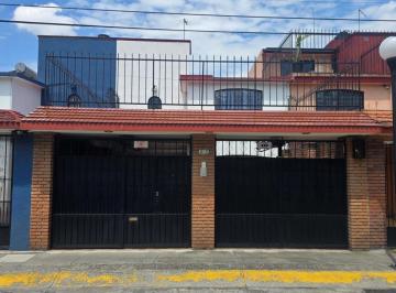 Foto 1 · Casa en Venta en San Mateo Oxtotitlán Toluca, Cerca del Centro de Toluca, Libre de Gravamen