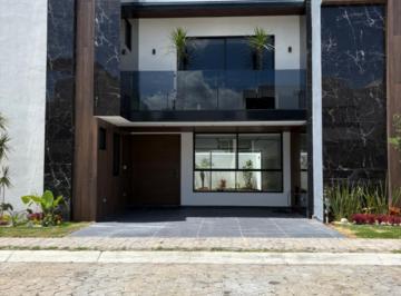 1 · Casa en Venta en Puebla Lomas de Angelópolis 5 Recámaras con Baño Parque Sonora