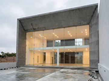 1 · Edificiocomercial en Renta