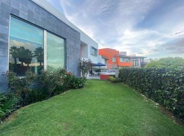 8ee0c7f2e756882e4d62e6974cc71e75bdb19d7d86d912c955e99d10288e7355 · Casa en Venta con Lindo Jardin en Hacienda de Las Palmas