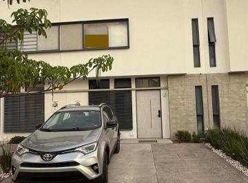 Casa de 3 habitaciones, Tlajomulco de Zúñiga · Se Vende o Renta Casa en La Bella