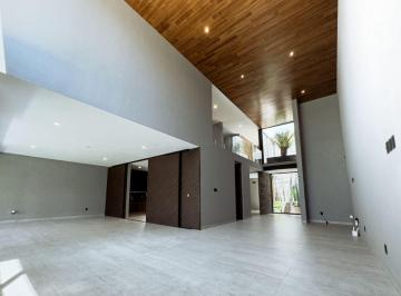 Casa en condominio de 4 habitaciones, Querétaro · Casa Inteligente y con Acabados de Lujo en Altozano